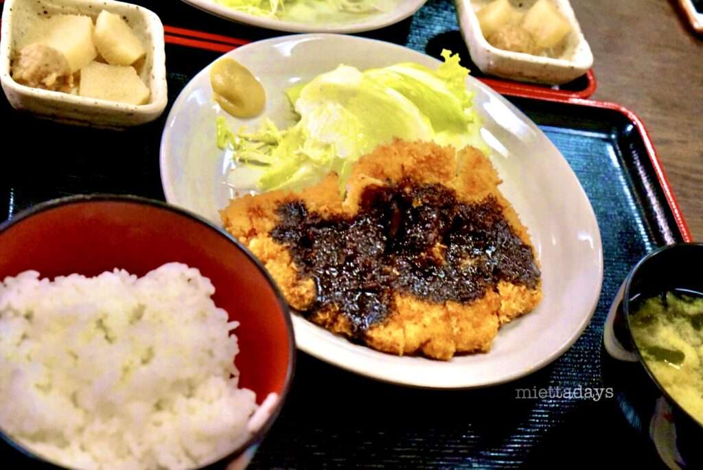 みよしのトンカツ定食