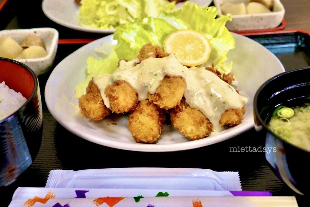 カキフライ定食「みよし」